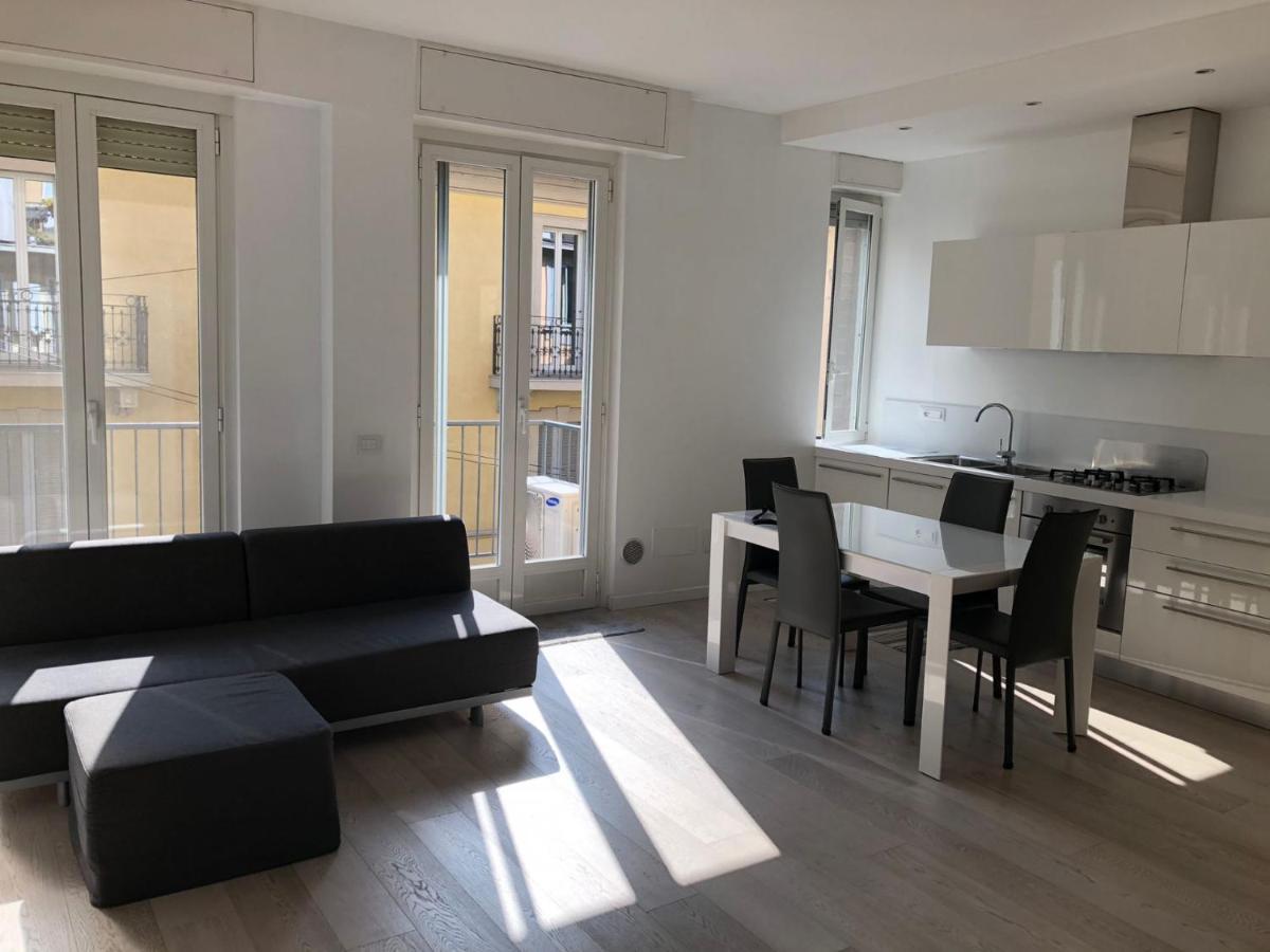 Bright & Spacious Apartment Near Navigli - Ponti Milan Exterior photo